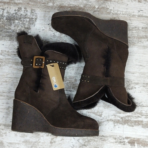 🟥NWT EMU Sheepskin Water Resistant Wedge Boots - Picture 9 of 16